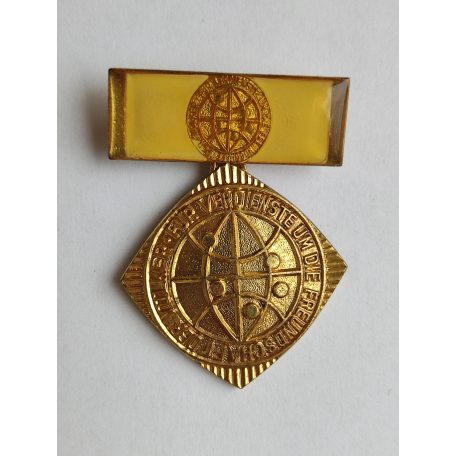 East German Medal for Services to Friendship between Peoples Badge