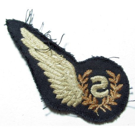 British Royal Air Force RAF Air Signaler Half Wing Brevet Badge 
