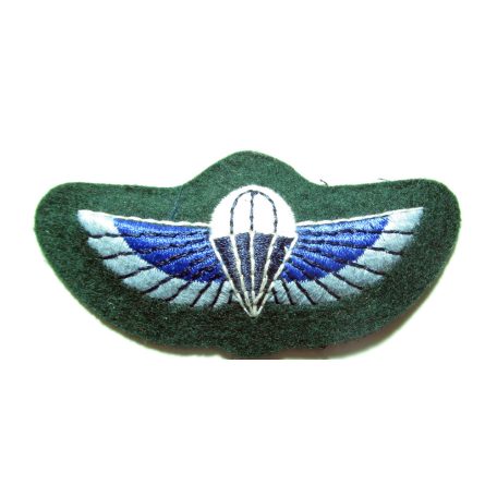 British (United Kingdom) WW2  SAS Special Air Service Parachute Wings green padded