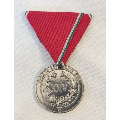 Hungarian Volunteer Firefighter Service Medal XXV Years