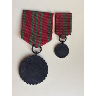   Indonesia GOM VII. Islamic Rebellion War Medal w/ Miniature 1949-1962