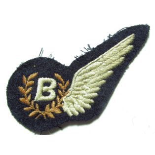   British (United Kingdom) WW2 Royal Air Force RAF Bomber Aircrew Half Wing Dress Badge