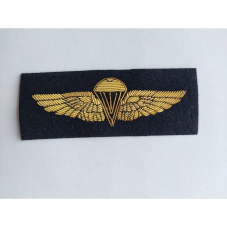  Unknown (Indonesian?) Parachutist Airborne Wings Badge heavy golden embrodiery Black