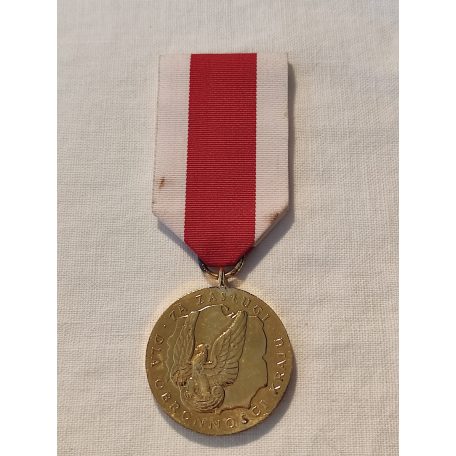 Polish People's Republic Gold Medal for Merit for The Defence of the Country  