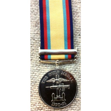 Stunning unissued 1991 British Gulf War Medal (Desert Storm)