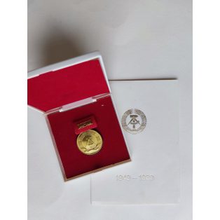   East Germany DDR 1949-1989 Medal of Honor for the 40th Anniversary with award certificate and case