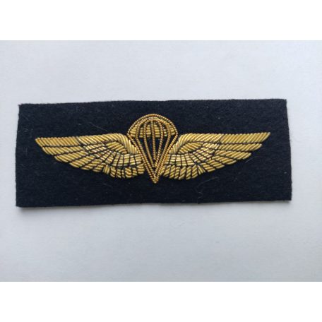  Unknown (Indonesian?) Parachutist Airborne Wings Badge heavy golden embrodiery Black