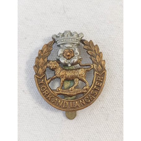 WW1 British York and Lancaster Regiment Cap Badge