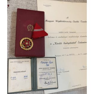   Hungarian named 1954M Order of Distinguished Service medal with award certificates