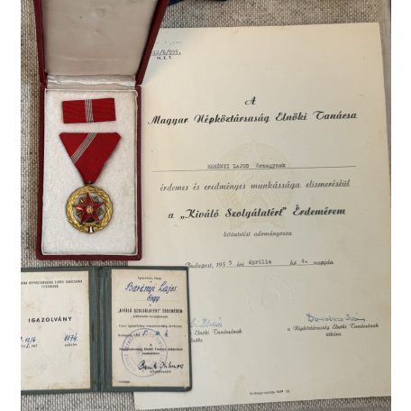 Hungarian named 1954M Order of Distinguished Service medal with award certificates