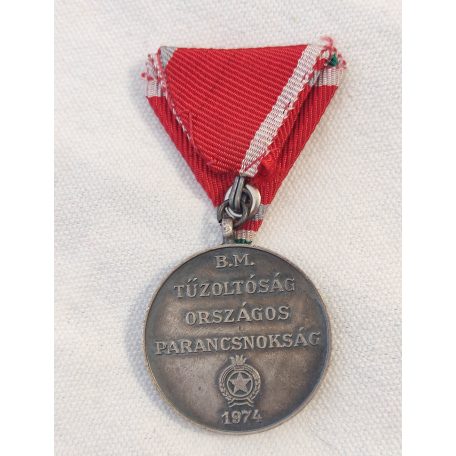 Hungarian Silver Wreath Volunteer Firefighter for 40 years of Service Medal 1974.