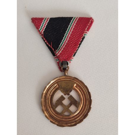 Hungarian Long Service Medal for Miners, Bronze Grade,1957