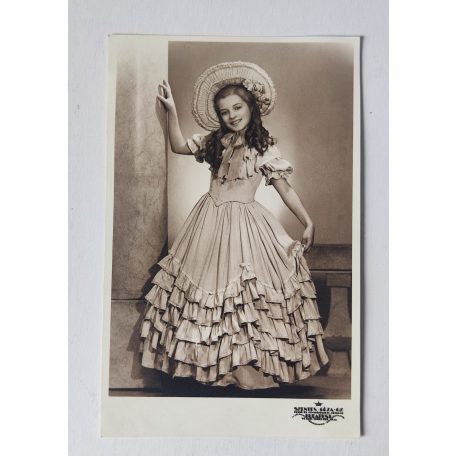 2 pcs Hungarian First Communion and Festive Dress Girl Photos