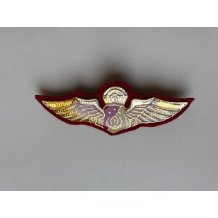   Indonesia Penerjun Polri Parachute Wings on Red background Felt Badge