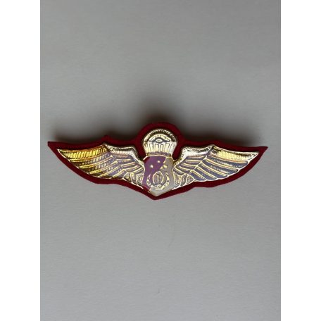 Indonesia Penerjun Polri Parachute Wings on Red background Felt Badge