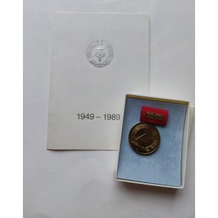  East Germany DDR 1949-1989  Medal of Honor for the 40th Anniversary with award certificate and case