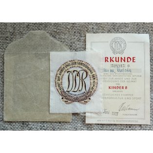   East German Sport Badge for Juniors (B) with issue envelope and award certificate 1963