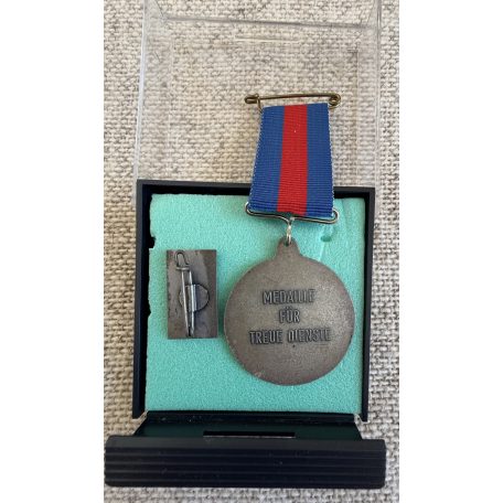German cased Voluntary Firefighter Medal in Silver for 30 years - Brandenburg