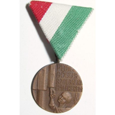 Hungarian Educators Service Medal 1987