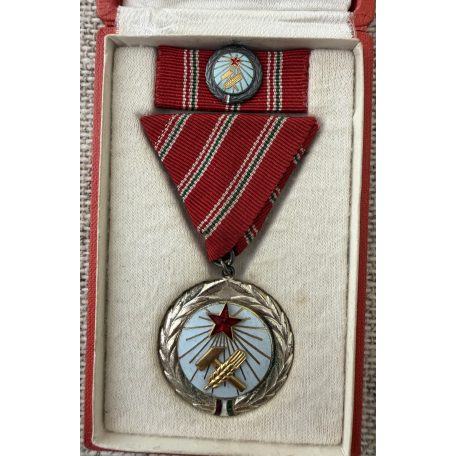 Hungarian cased Labor Merit Medal 1954M with miniature