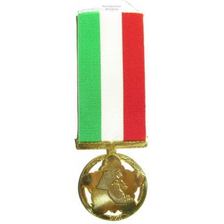 UAE Liberation of Kuwait Medal Third Class A bright gilt medal - Desert Storm