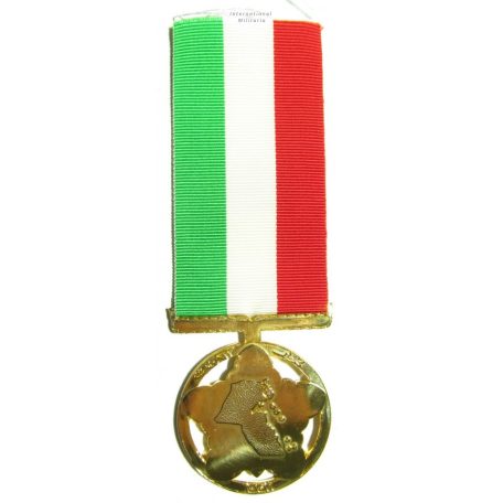 UAE Liberation of Kuwait Medal Third Class A bright gilt medal - Desert Storm