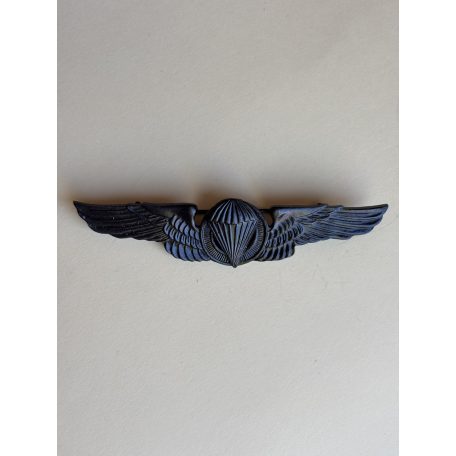 Indonesian Military TNI AD Para Dasar Parachutist Wing Subdued Black Badge