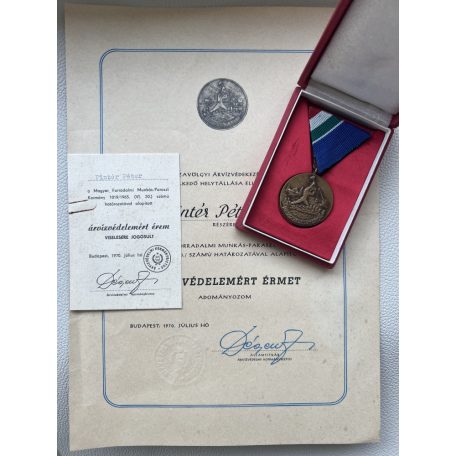 Hungarian Flood Protection medal 1970 with award certificates