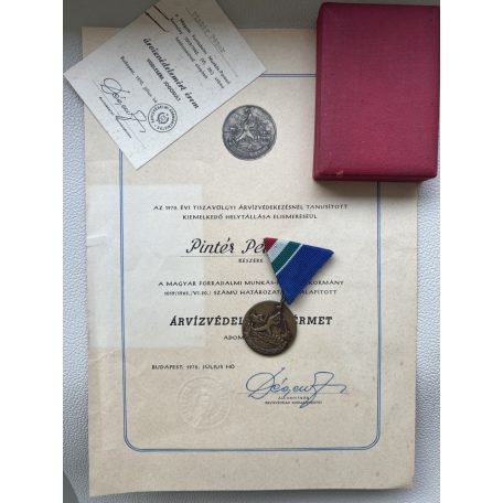 Hungarian Flood Protection medal 1970 with award certificates