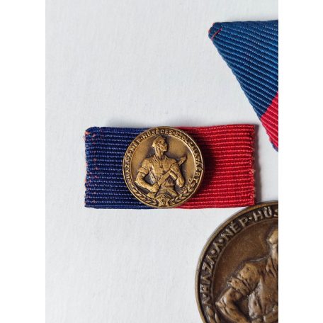 Hungarian Workers' Guard for Loyal Service to the Homeland and the People Medal with Ribbon Bar