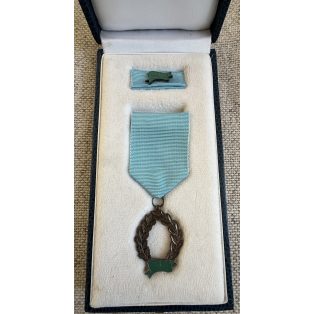   Hungarian cased Long Service Medal for Policeman (10 Years) 1992M
