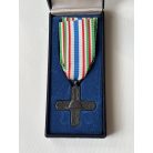 Italy Cross of the Order of Vittorio Veneto Medal 1918-1968 in case